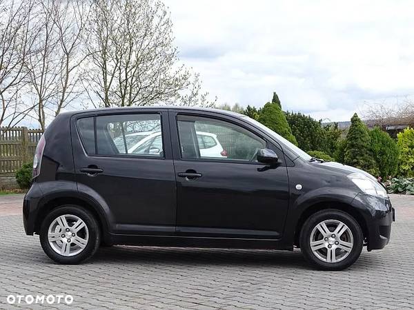 Daihatsu Sirion 1.3 - 15