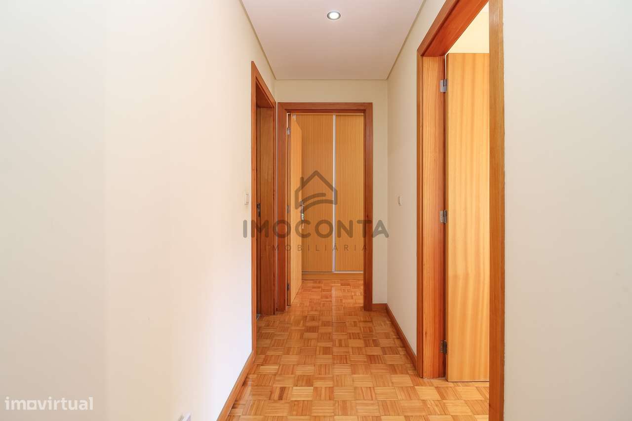 T3 Luminoso com Varanda e Garagem | Valongo-11