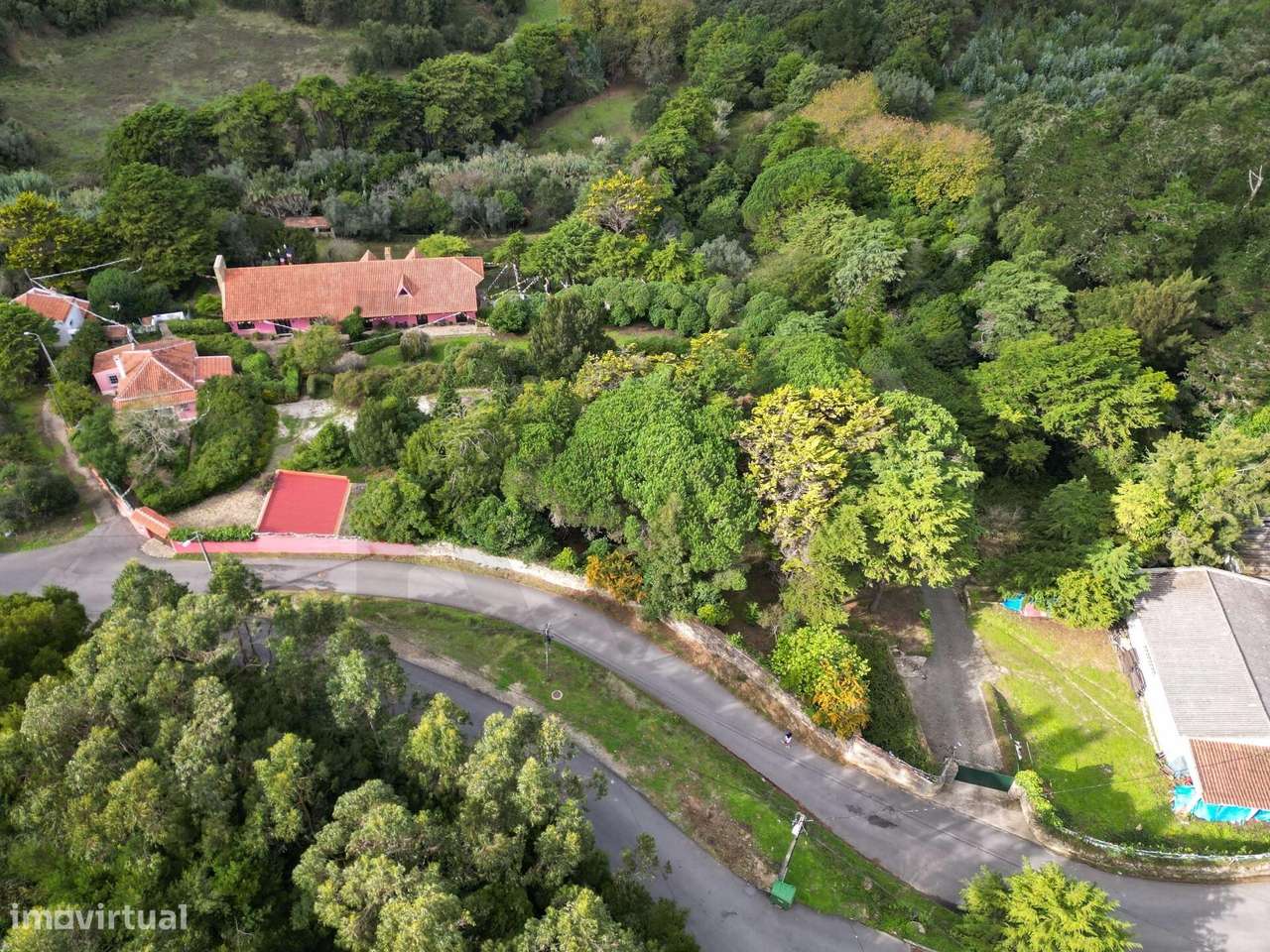 Quinta Exclusiva em Sintra com 22.000m2 e Três Moradias - Grande imagem: 5/60