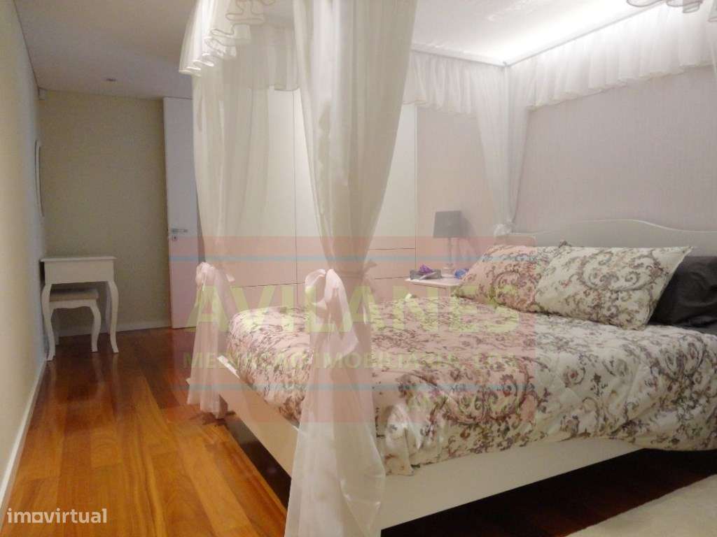 MOR C/ PISCINA - LOBÃO-16