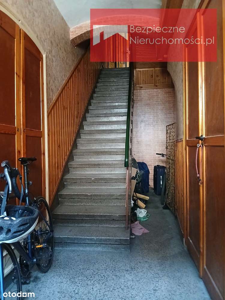 Bezczynszowe mieszkanie w domu dwurodzinny, garaż-12