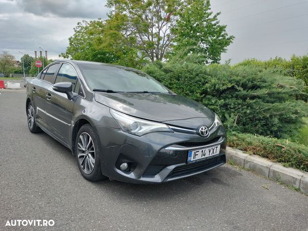 Toyota Avensis 1.6 D-4D Business Edition - 1