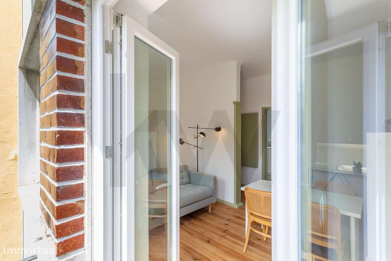 T2 em Alvalade, remodelado e mobilado, com logradouro - Grande imagem: 5/45