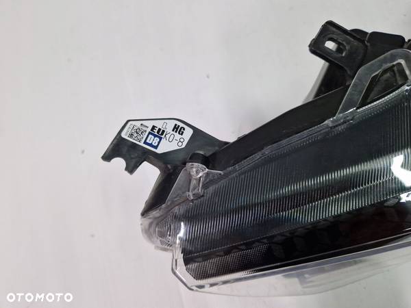 Toyota Yaris IV - lampa FULL LED - 3