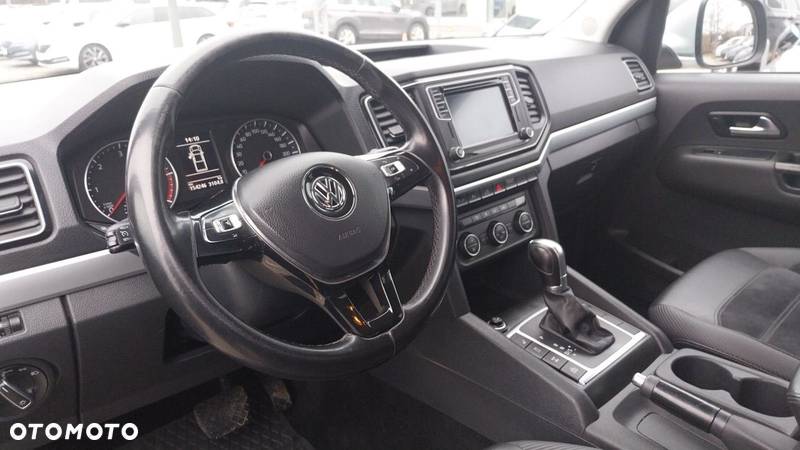 Volkswagen Amarok 3.0 V6 TDI 4Mot Aventura - 9