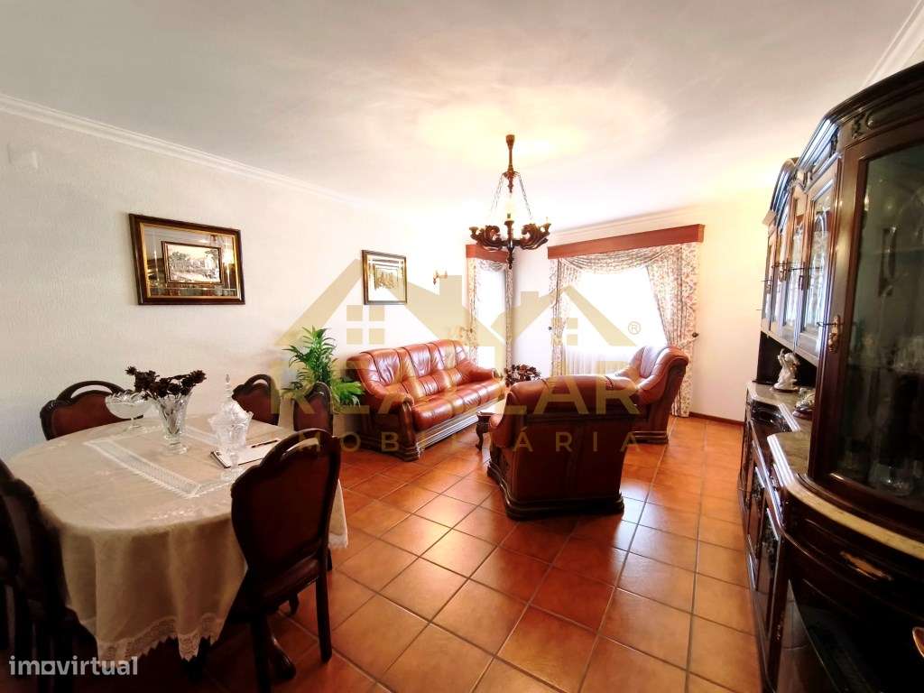 Apartamento T2 com elevador e garagem fechada - Grande imagem: 4/25