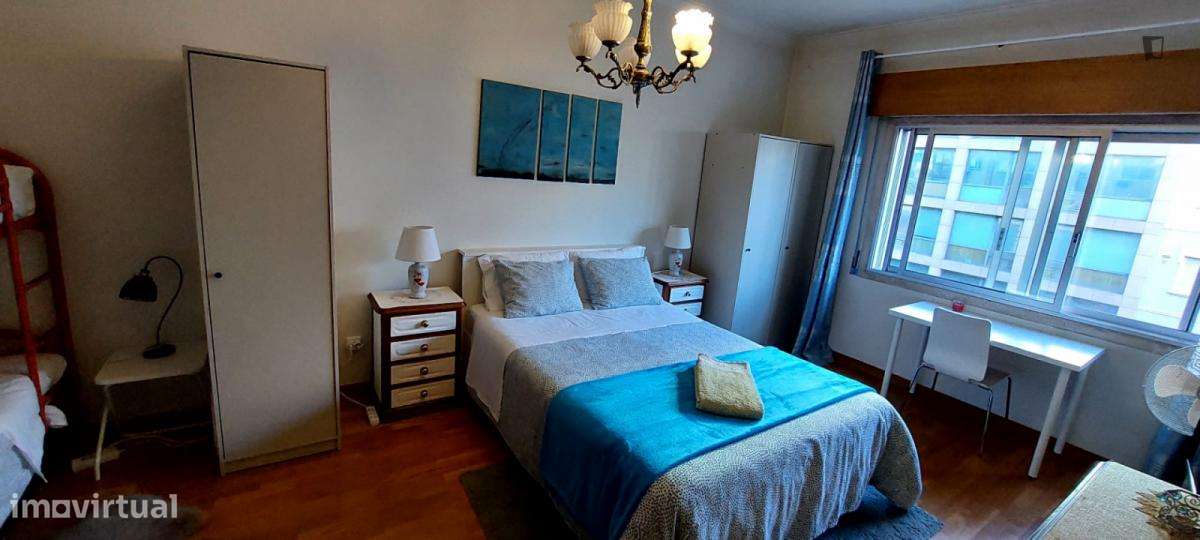 Quarto - localizado em Arroios Lisbon - Grande imagem: 2/12