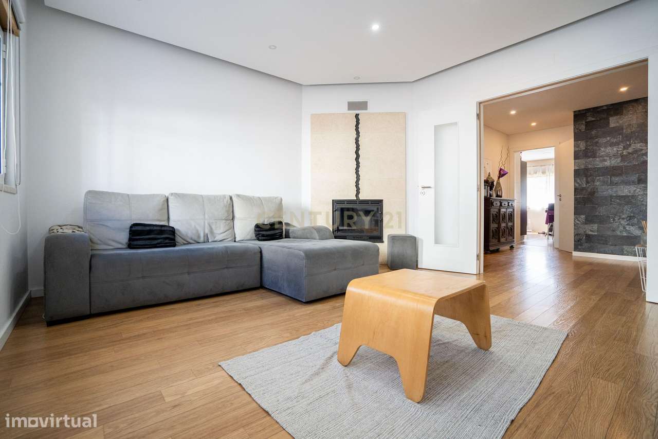 Apartamento T3 em Montijo-1