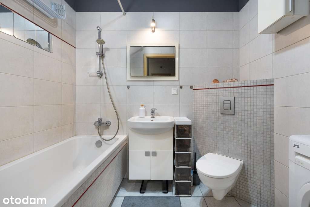 Ładne, z dużą loggią z 2010 r. piwnica, garaż-11