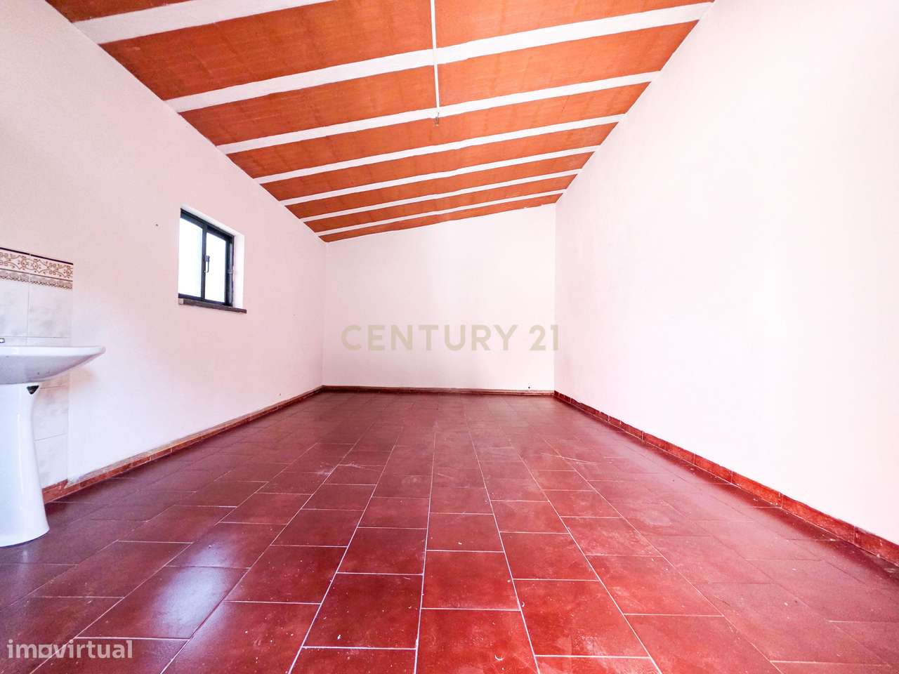 Moradia T3 + Loja em Fernão Ferro, Seixal - Oportunidade Única!-57