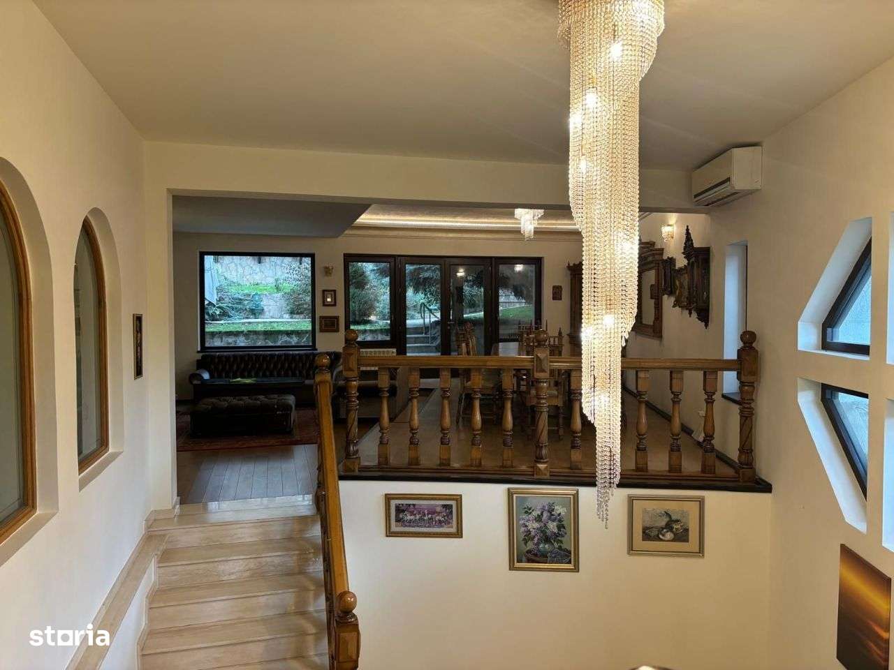 Casa de top, cu etaj si pod locuibil, in zona centrala - Imagine principală: 5/10