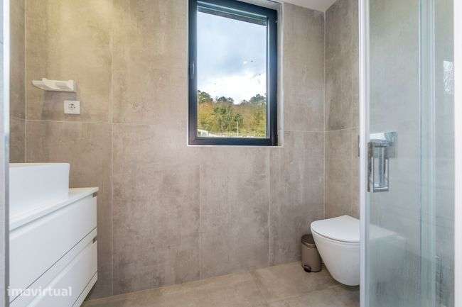 MORADIA GEMINADA T4+1, 4 Suites em PALMEIRA, BRAGA-22