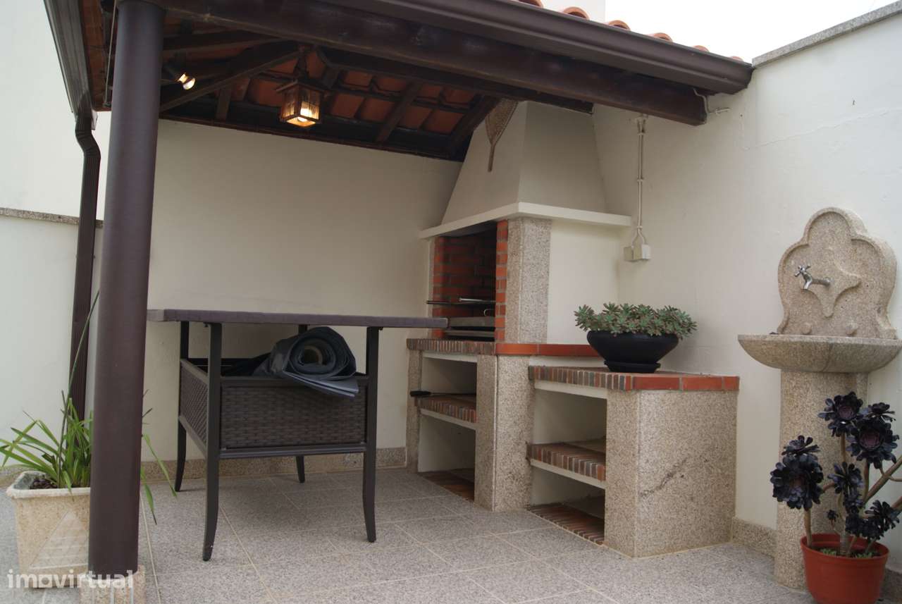 MORADIA INDIVIDUAL T3 _ Jardim, Zona Churrasqueira e poço_Cabreiros-13