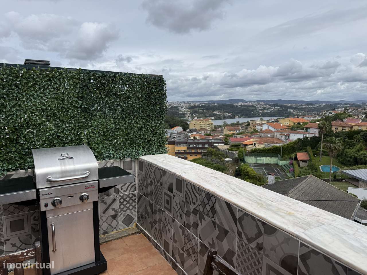 T3 Duplex Vista Douro 3Terraços, TV 65, Forno Pizza, BBQ, AC e Garagem - Grande imagem: 2/27