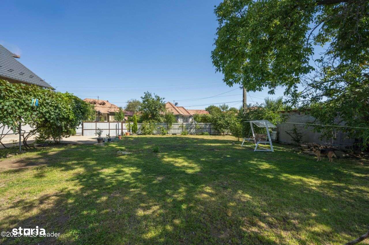 Casa de vanzare - Imagine principală: 5/15