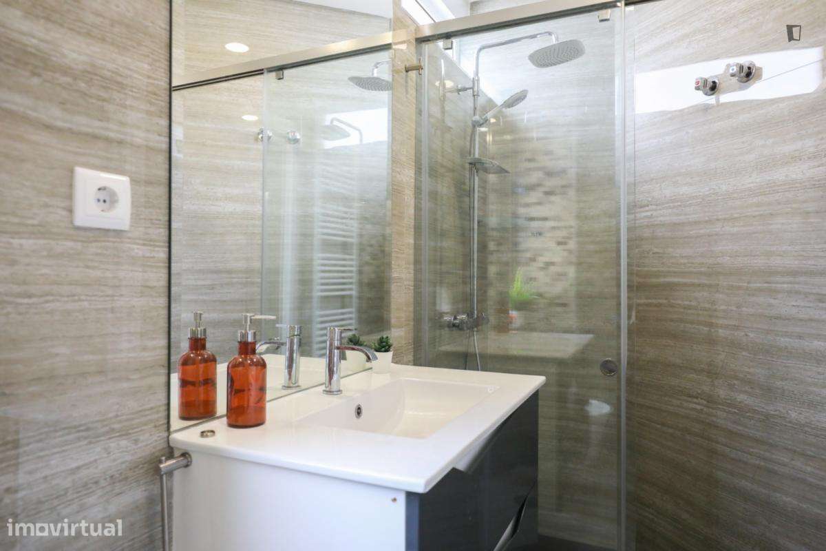 Quarto - localizado em Olivais Lisbon - Grande imagem: 5/20