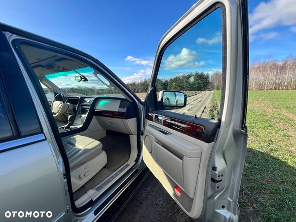 Lincoln Navigator 5.4 2WD Ultimate - 9