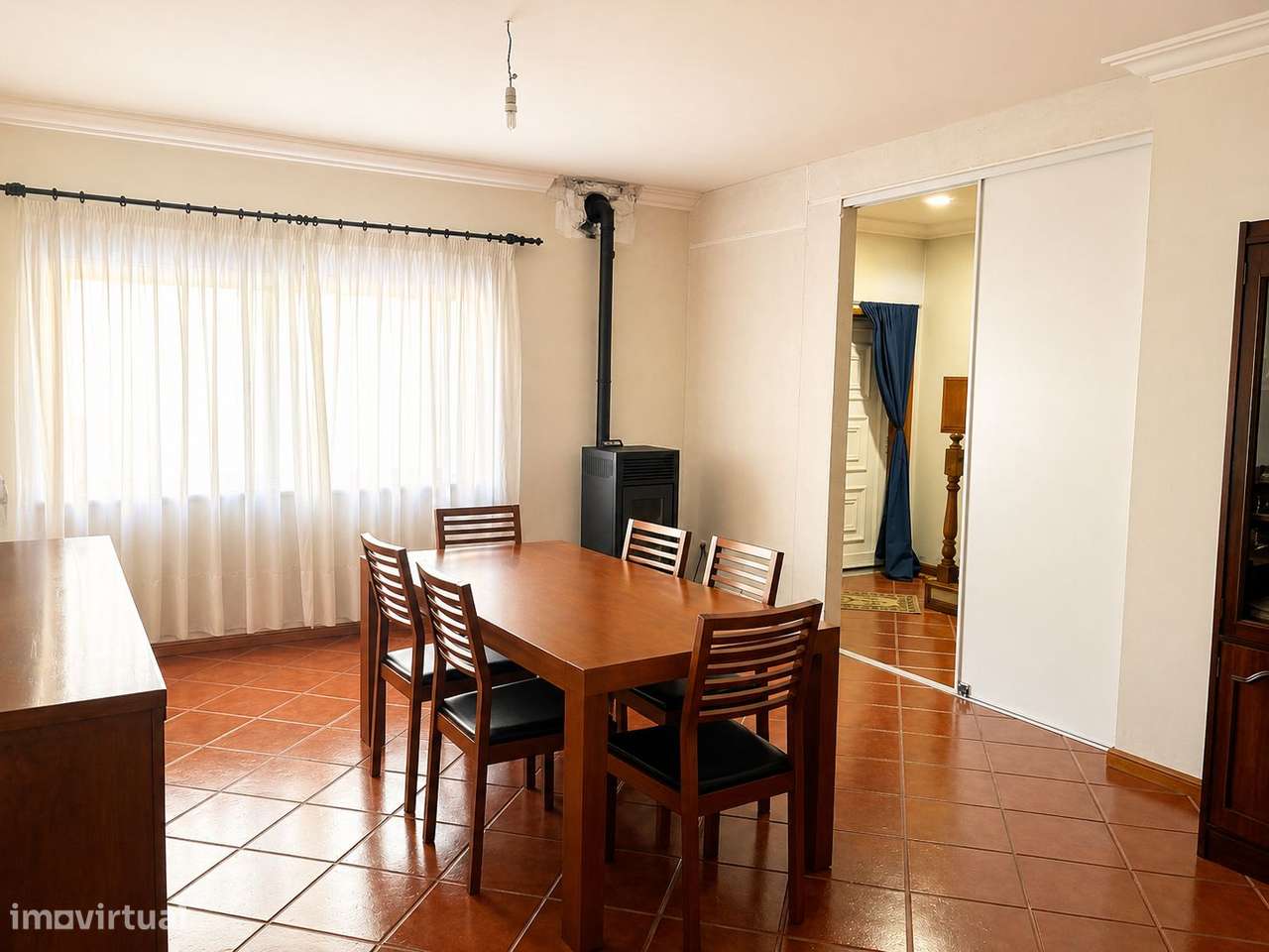 Moradia T4 | Box 2 Carros | Jardim | Metro | Rio Tinto | Exclusivo-5