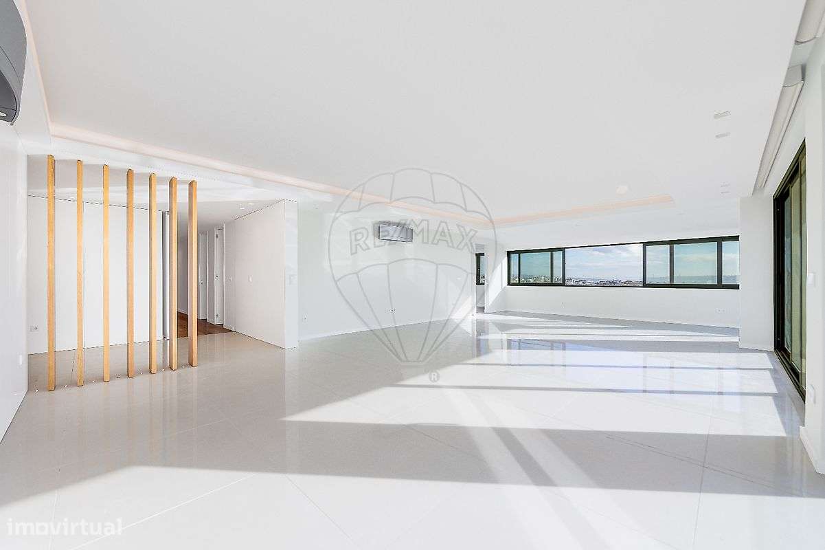 Apartamento T5 para venda - Grande imagem: 1/48