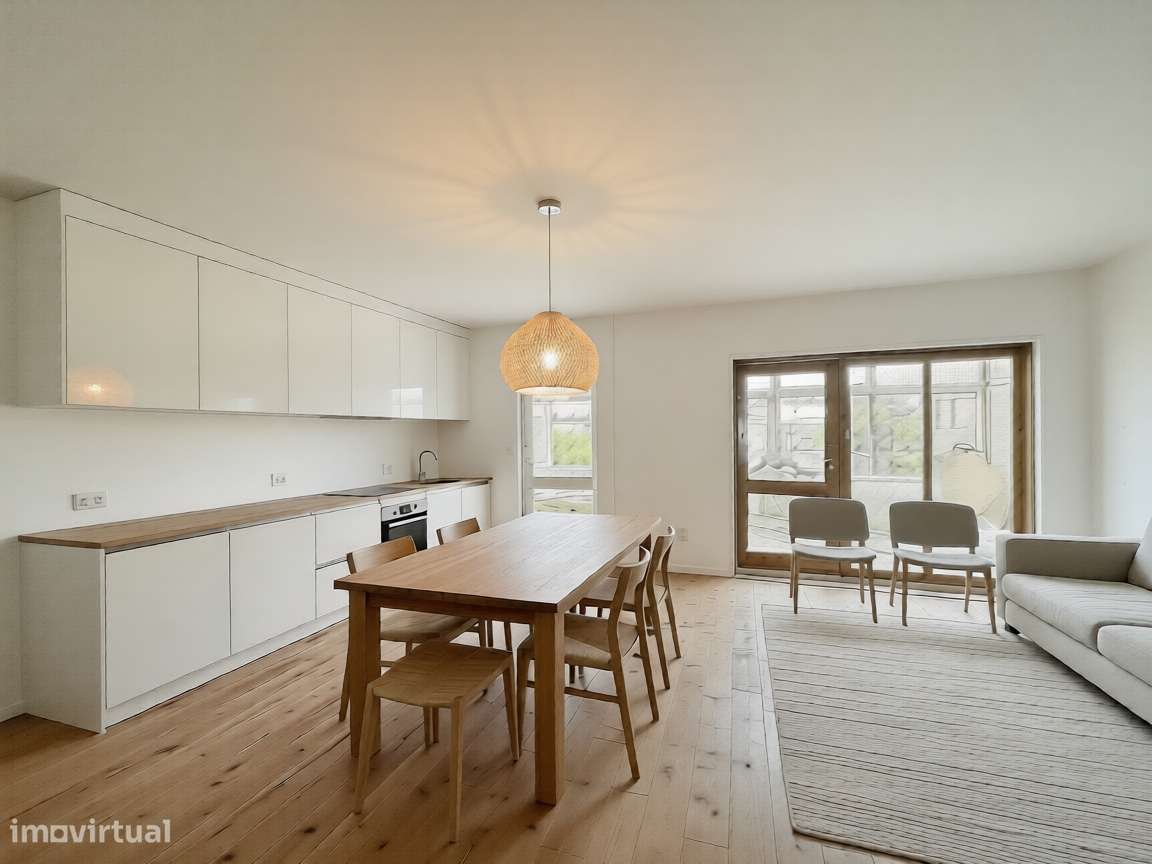 Apartamento T3 Venda em Lordelo do Ouro e Massarelos,Porto-0