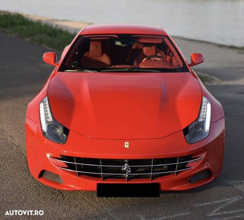 Ferrari FF - 4