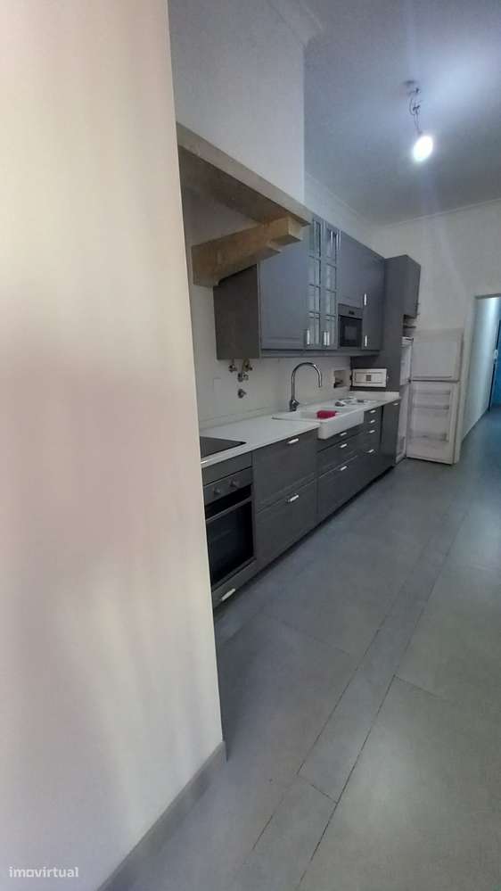 Oportunidade em Alcântara: T2 Moderno com Terraço Privativo - Grande imagem: 5/11