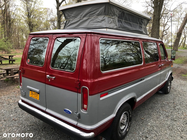 Ford Econoline - 23