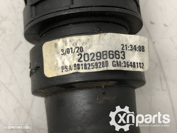 Tubo de radiador Usado CITROЁN C4 CACTUS 1.2 THP 110 | 09.14 -  REF. 9818259280... - 3