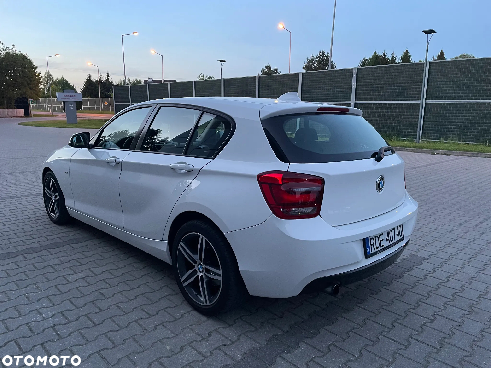 BMW Seria 1 118i - 12