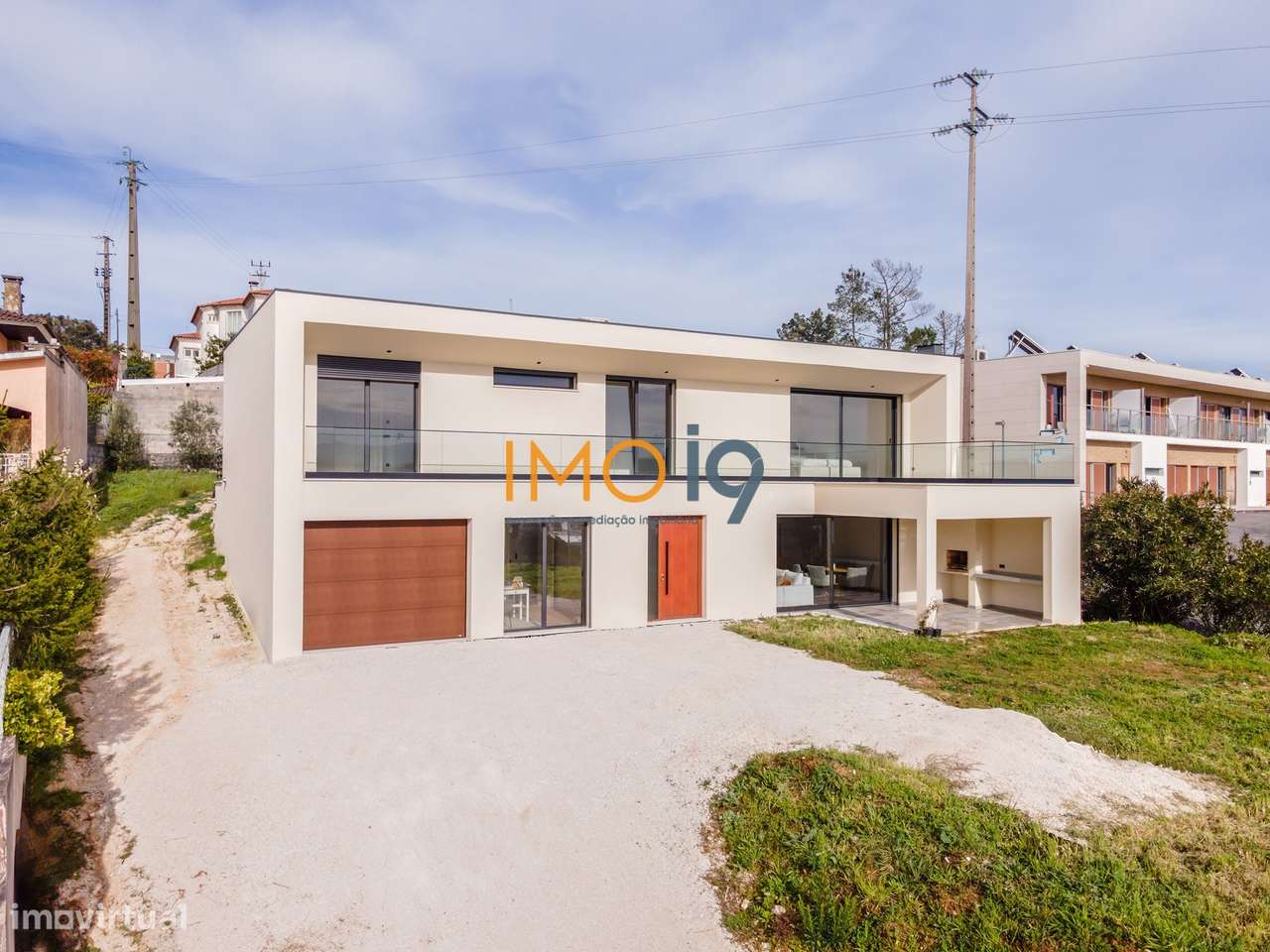 Moradia T4 com Vista Panorâmica em Fátima-50