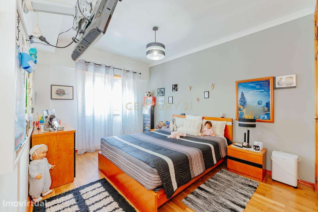 Apartamento T3 em Lisboa, Sintra - Tapada das Mercês - Grande imagem: 3/36