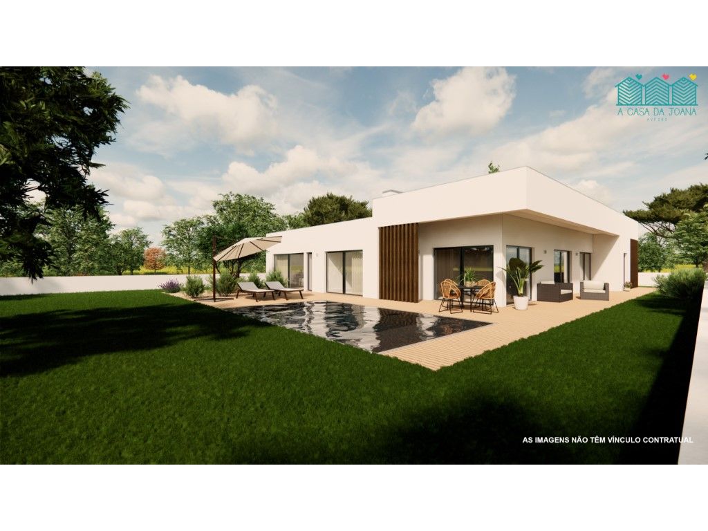 Moradia T4 com Piscina e Terreno de 992m2 em Aveiro