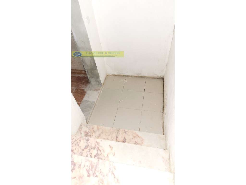 Loja de 155,96 m2 em Alto do Seixalinho, Barreiro.-8