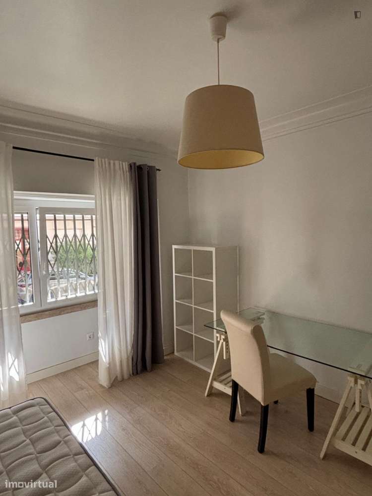 Quarto - localizado em Entrecampos Lisbon - Grande imagem: 5/7