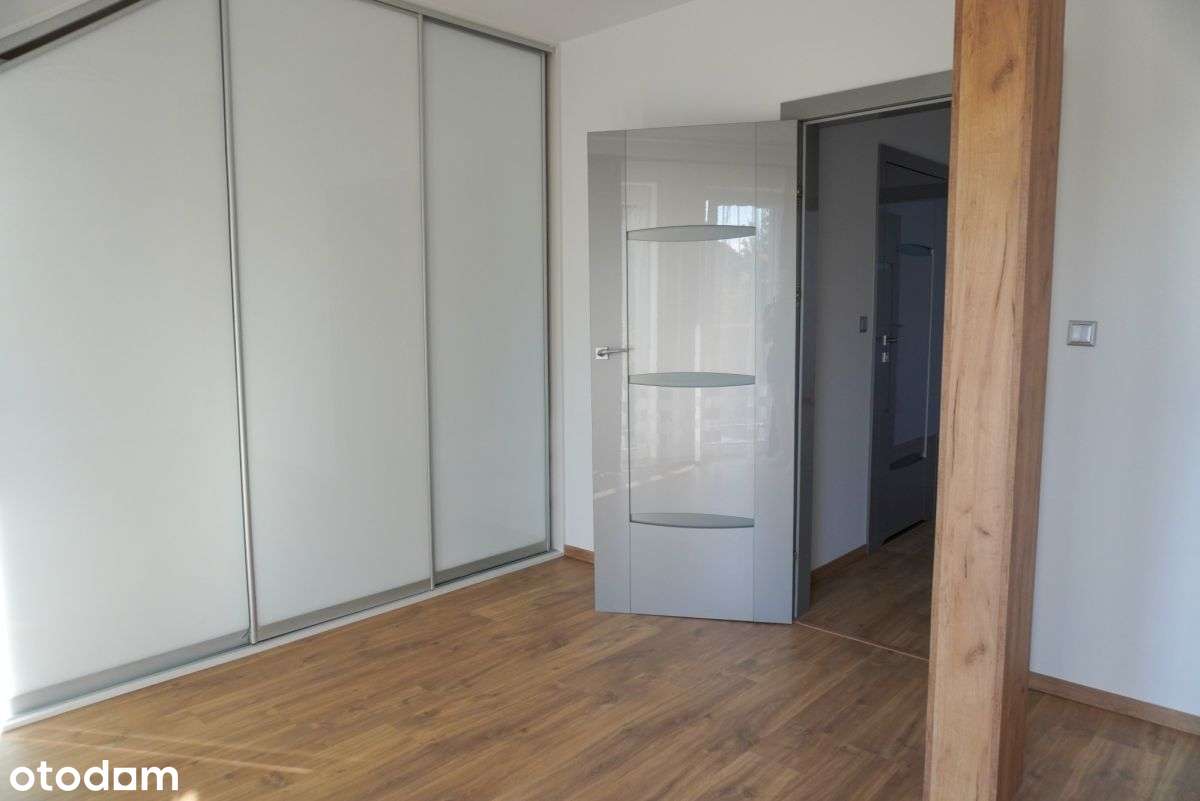 Bliźniak z ogródkiem w pobliżu Wieliczki-7