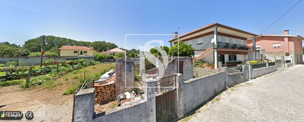 TERRENO COM RUINA - OTIMA LOCALIZAÇÃO - VILA DE PUNHE - Grande imagem: 5/13