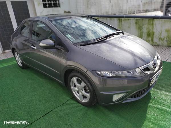 Honda Civic 1.4 i-VTEC Comfort - 10