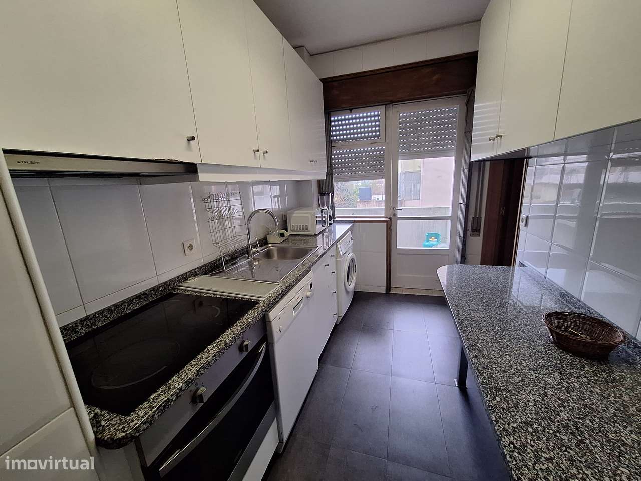 T4+1 Amial, Porto - Grande imagem: 3/23