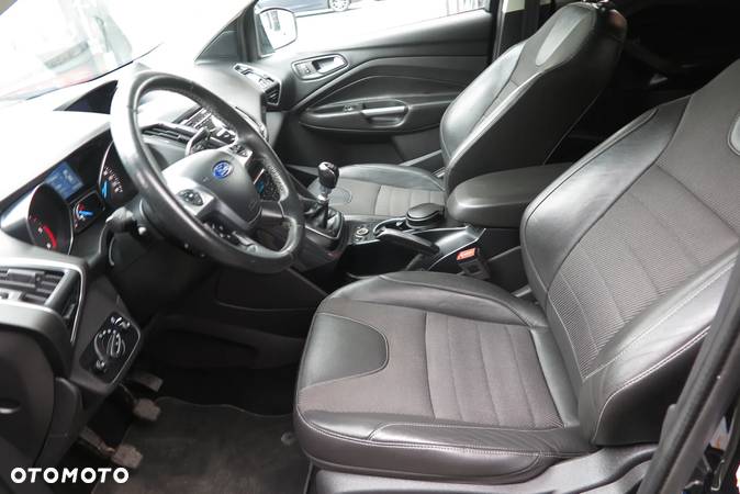 Ford Kuga 2.0 TDCi 4WD Titanium Plus - 21