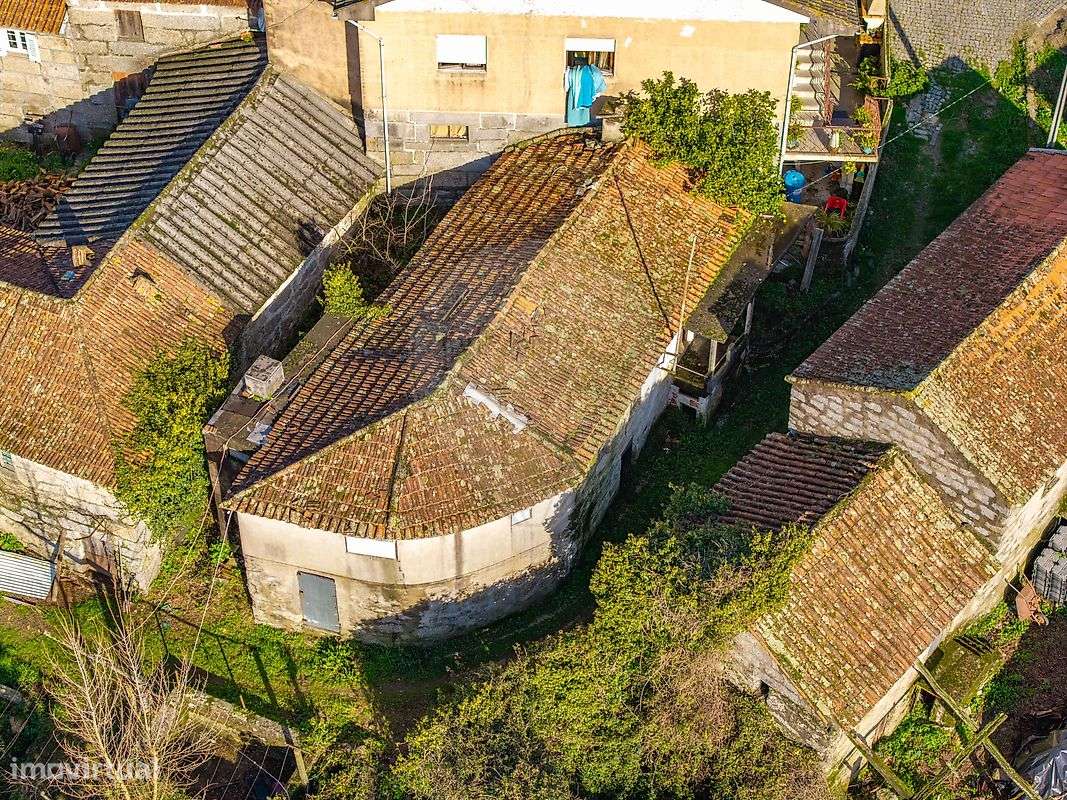 Moradia T2 para venda - Grande imagem: 2/5