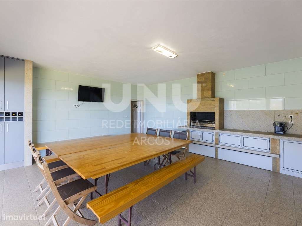 Moradia V4 com Piscina-22