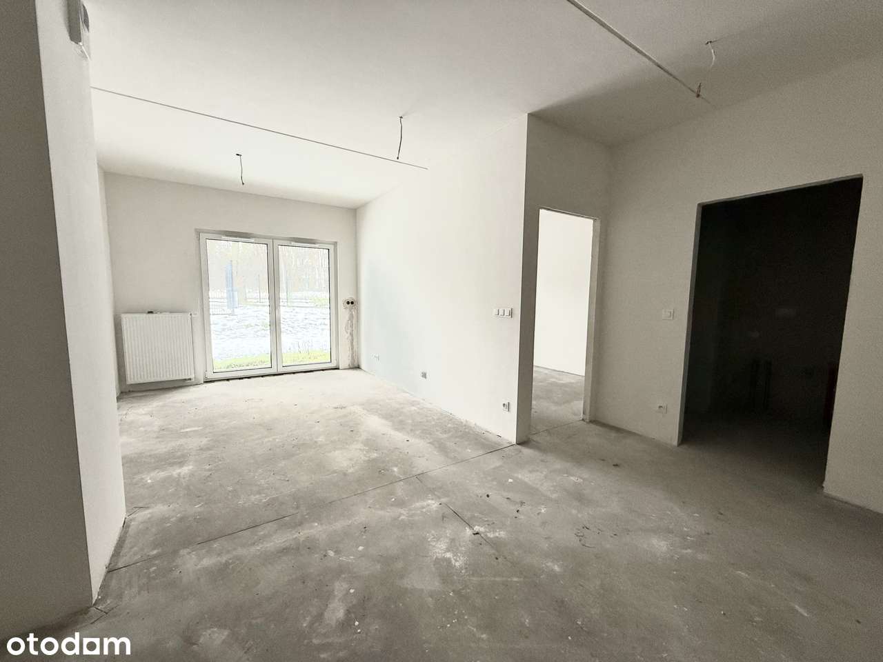 Parterowe mieszkanie 2pokojowe z ogródkiem i miejscem w hali garażowej-2