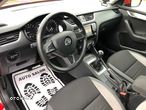 Skoda Octavia Combi 2.0 TDI Sportline - 14