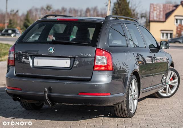 Skoda Octavia 2.0 TFSI RS - 12