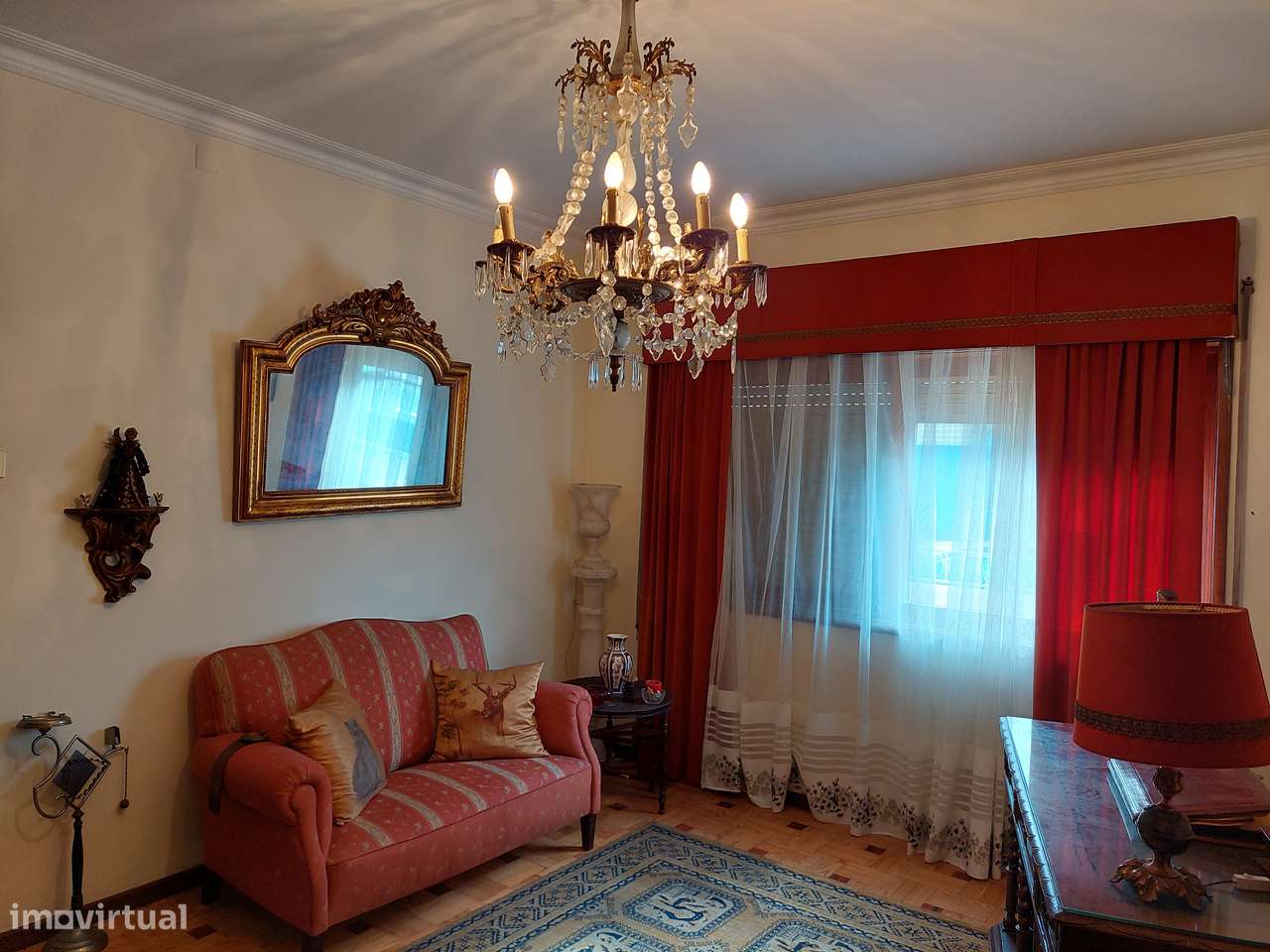 Moradia, 400,62 m², Oliveira de Azeméis, Santiago de Riba-Ul, Ul, Macinhata da Seixa e Madail - Grande imagem: 4/16