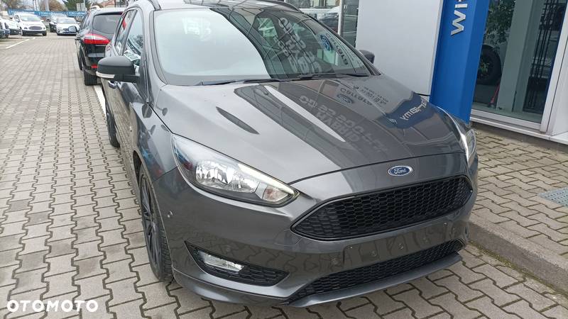 Ford Focus Turnier 1.5 EcoBoost Start-Stopp-System ST-LINE - 2