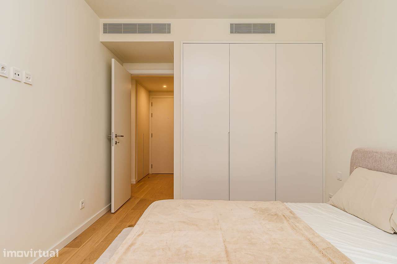 Apartamento t1 à venda na Avenida dos Combatentes, 70-17