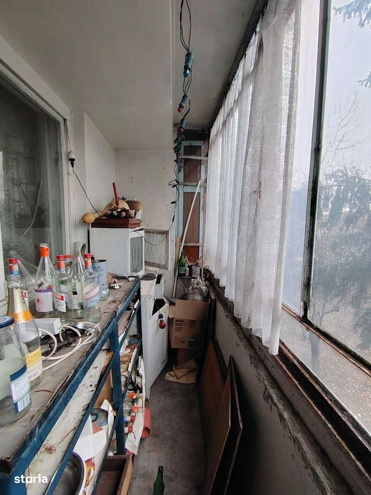 Apartament spatios cu 4 camere et 2-zona Aleea Trandafirilor.-17