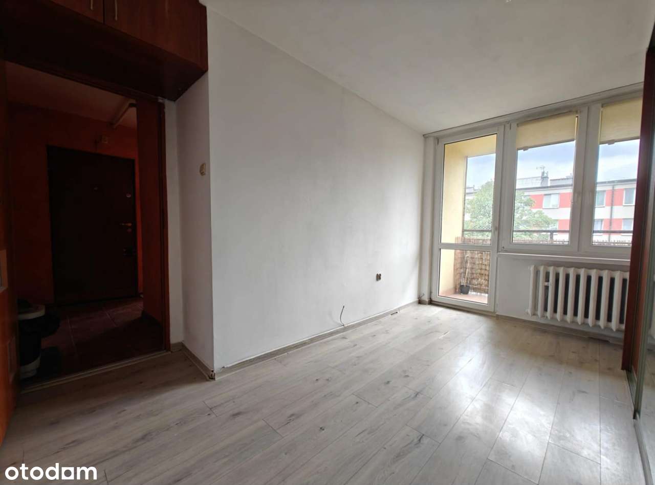 Przestronne i ustawne, widna kuchnia, balkon, do zamieszkania-1