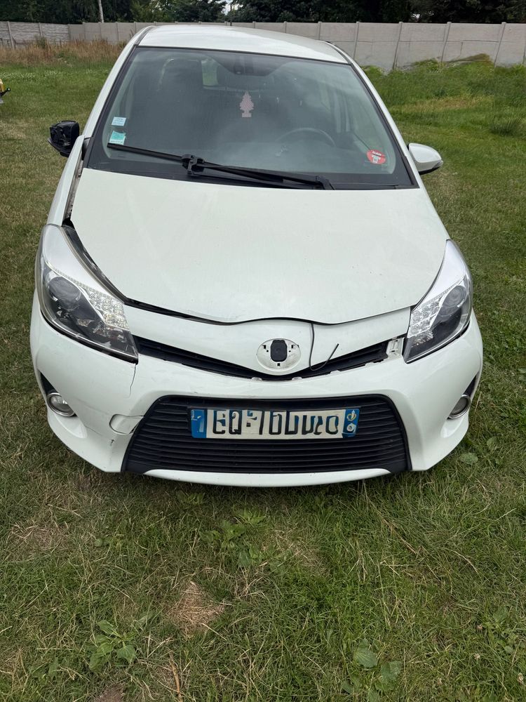 Toyota Yaris III (2011-2019) 1.5 VVT-i Selection 2013
